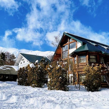 Hakuba Pension & Log Hotel Meteor Buitenkant foto
