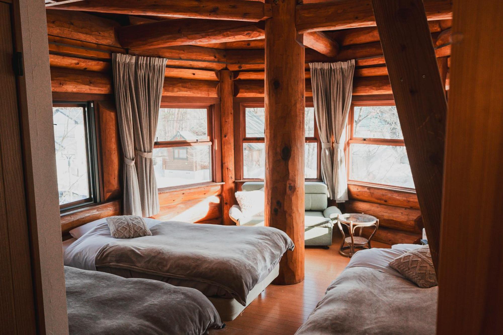 Hakuba Pension & Log Hotel Meteor Buitenkant foto