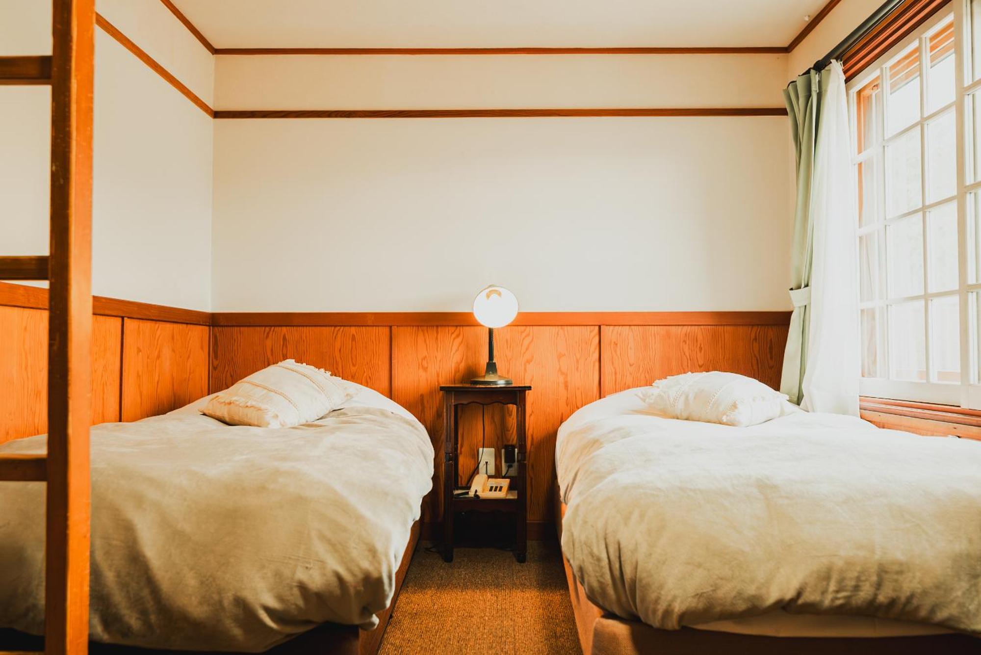 Hakuba Pension & Log Hotel Meteor Buitenkant foto
